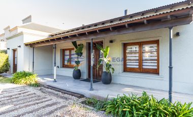 Casa en venta en Country Banco Provincia  Moreno