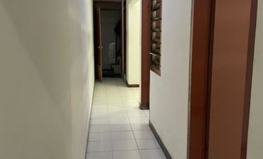 Disewakan Rumah Lokasi di Jl. Jojoran Baru, Mojo Surabaya
