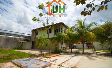 00526 - VENTA CASA YARINACOCHA - AMPLIO TERRENO - AT 1,220 M2