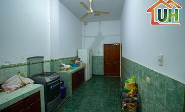 00526 - VENTA CASA YARINACOCHA - AMPLIO TERRENO - AT 1,220 M2