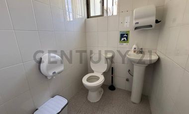 Se vende propiedad comercial sector Gran Via