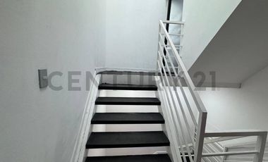 Se vende propiedad comercial sector Gran Via