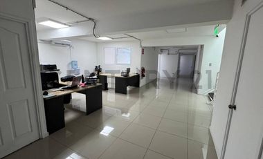 Se vende propiedad comercial sector Gran Via