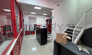 Se vende propiedad comercial sector Gran Via