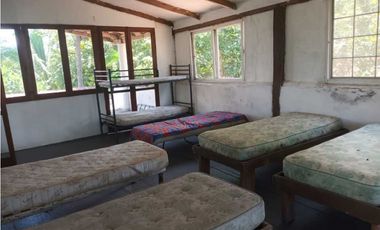 LAS LAJAS, HOSTAL EN VENTA CERCANO A LA PLAYA.