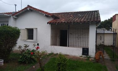 LATORRE PROP VENDE CHALET A REFACCIONAR BARRIO