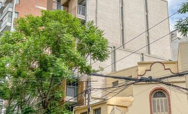 Cochera doble en venta - Centro