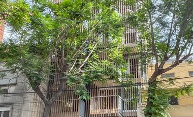 Cochera doble en venta - Centro