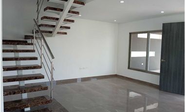 Hermosa casa de lujo para estrenar cerca al mar Santa Marta.