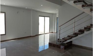 Hermosa casa de lujo para estrenar cerca al mar Santa Marta.