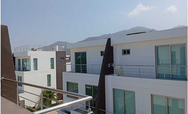 Hermosa casa de lujo para estrenar cerca al mar Santa Marta.