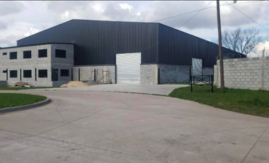 Galpón, Depósito en Venta 2000 m² S/ Lote 3600 m² - La Reja