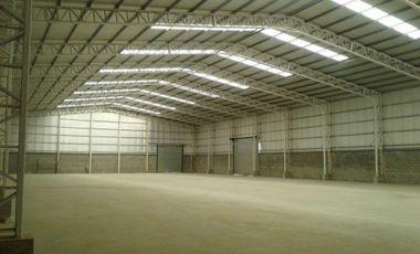 Galpón, Depósito en Venta 2000 m² S/ Lote 3600 m² - La Reja