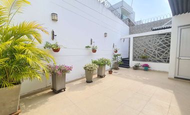 COD. 336 - SE VENDE CASA - BARRIO: VENECIA II
