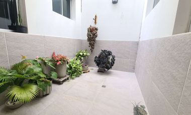 COD. 336 - SE VENDE CASA - BARRIO: VENECIA II