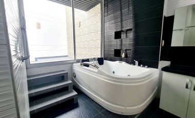 COD. 336 - SE VENDE CASA - BARRIO: VENECIA II