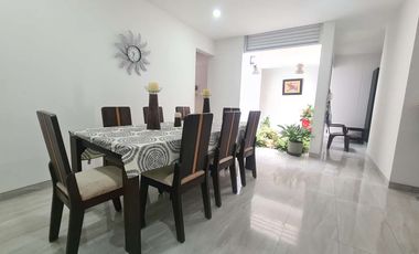 COD. 336 - SE VENDE CASA - BARRIO: VENECIA II