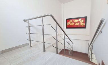 COD. 336 - SE VENDE CASA - BARRIO: VENECIA II