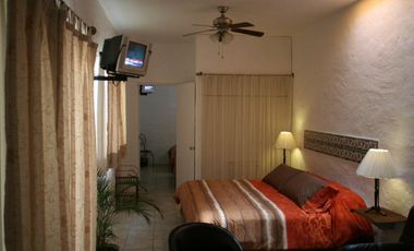 VENTA CASA GRANDE EN CHAPALA JALISCO. CON USO DE SUELO MIXTO