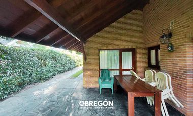 Casa en  Alquiler en zona golf de Pinamar para 6 personas verano 2024