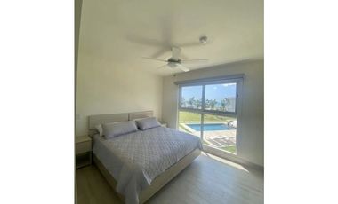 SE VENDE APARTAMENTO AMOBLADO EN PLAYA CARACOL $295,000
