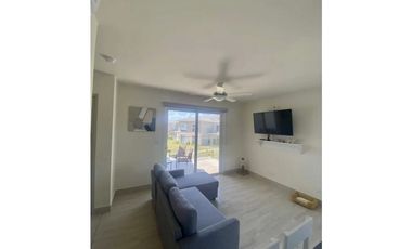 SE VENDE APARTAMENTO AMOBLADO EN PLAYA CARACOL $295,000