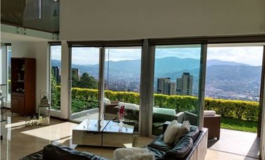 CASA CAMPESTRE CON VISTA ABIERTA A LA CIUDAD, LAS PALMAS, MEDELLIN