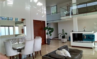 CASA CAMPESTRE CON VISTA ABIERTA A LA CIUDAD, LAS PALMAS, MEDELLIN
