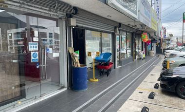 Venta de plaza comercial zona Garza Sada