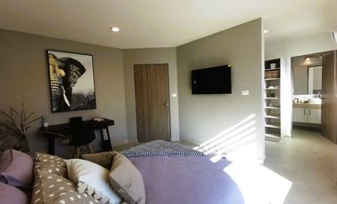Casa de 3 Recámaras con 3.5 Baños a 12 Minutos de los Arcos de Querétaro.