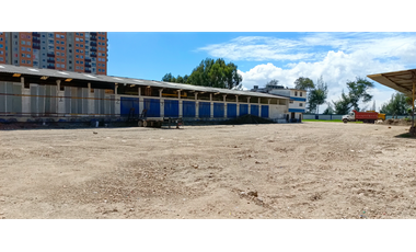 SE ARRIENDA LOTE Y MUELLE DE CARGA EN BOGOTA