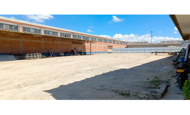 SE ARRIENDA LOTE Y MUELLE DE CARGA EN BOGOTA