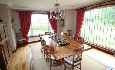 Maravillosa Casa en Exclusivo Condominio
