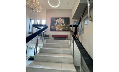 Alquiler de Casa Duplex Comercial en Obarrio (MM)