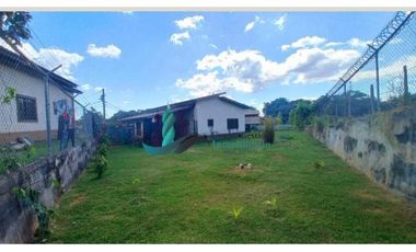 VENDO CASA DE SEGUNDA EN ALTOS DE SAN ANTONIO