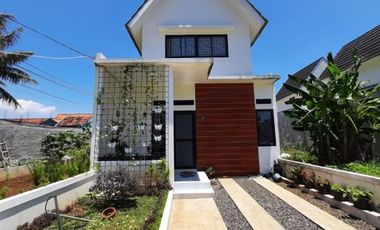 Jual rumah 2 lantai minimalis di tanah sareal kota bogor