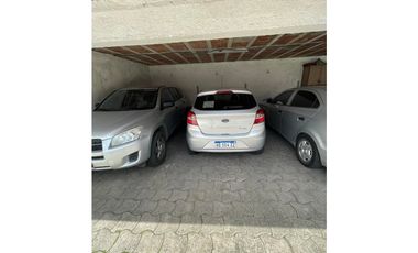 VENTA DE DEPARTMENTO 2 AMB CON PATIO CERRADO Y  COCHERA