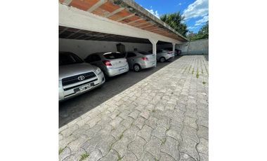 VENTA DE DEPARTMENTO 2 AMB CON PATIO CERRADO Y  COCHERA