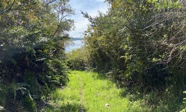 Parcela en Venta en Parcela de 1 Há y con 2 casas. Con Orilla de Playa y al costado del camino Caicaén- Calbuco