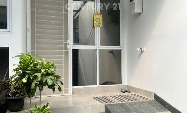 RUMAH BAGUS 2 LANTAI JUAL CEPAT TAMAN RATU JAKARTA BARAT