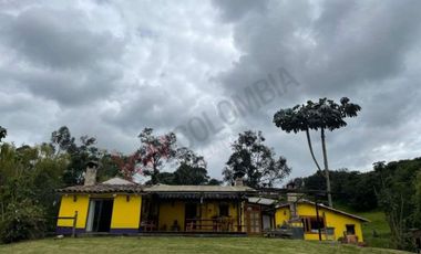 Casa Campestre - Venta - Subachoque, Cundinamarca, Colombia
