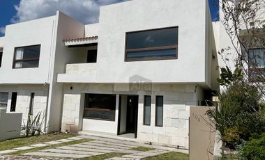 Casa nueva en venta en Altozano con planes de pago a tu medida!