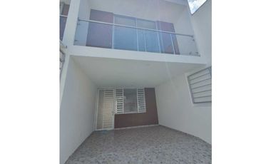 Casa En Venta Para Estrenar Cerca A Centro Comercial La Querencia