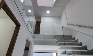 casa en arriendo en niza. Cod A11054