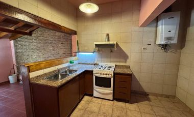 Casa PH en venta en Wilde