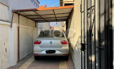 Casa en Venta en METRO DEPARTAMENTAL / SAN NICOLAS / ARQUIMIDES