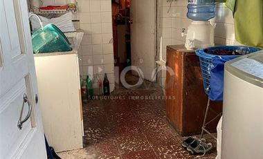 Casa en Venta en METRO DEPARTAMENTAL / SAN NICOLAS / ARQUIMIDES