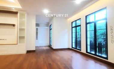 TURUN HARGA Rumah Mewah Siap Huni Dikawasan Elite Belakang Pasar