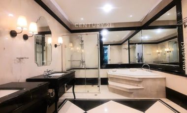 TURUN HARGA Rumah Mewah Siap Huni Dikawasan Elite Belakang Pasar