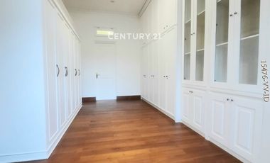 TURUN HARGA Rumah Mewah Siap Huni Dikawasan Elite Belakang Pasar